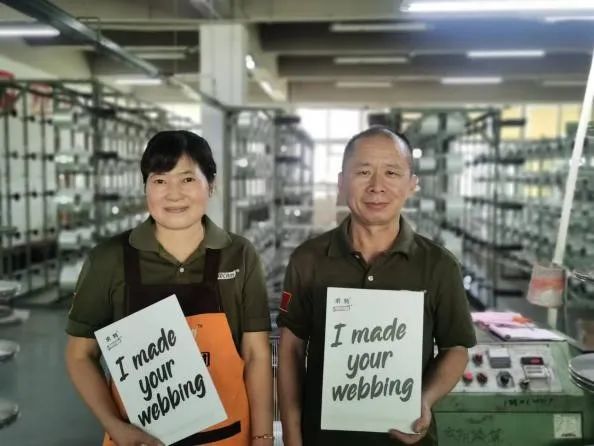 你的织带，我们来做！- 定制军用织带厂中经验丰富的工人