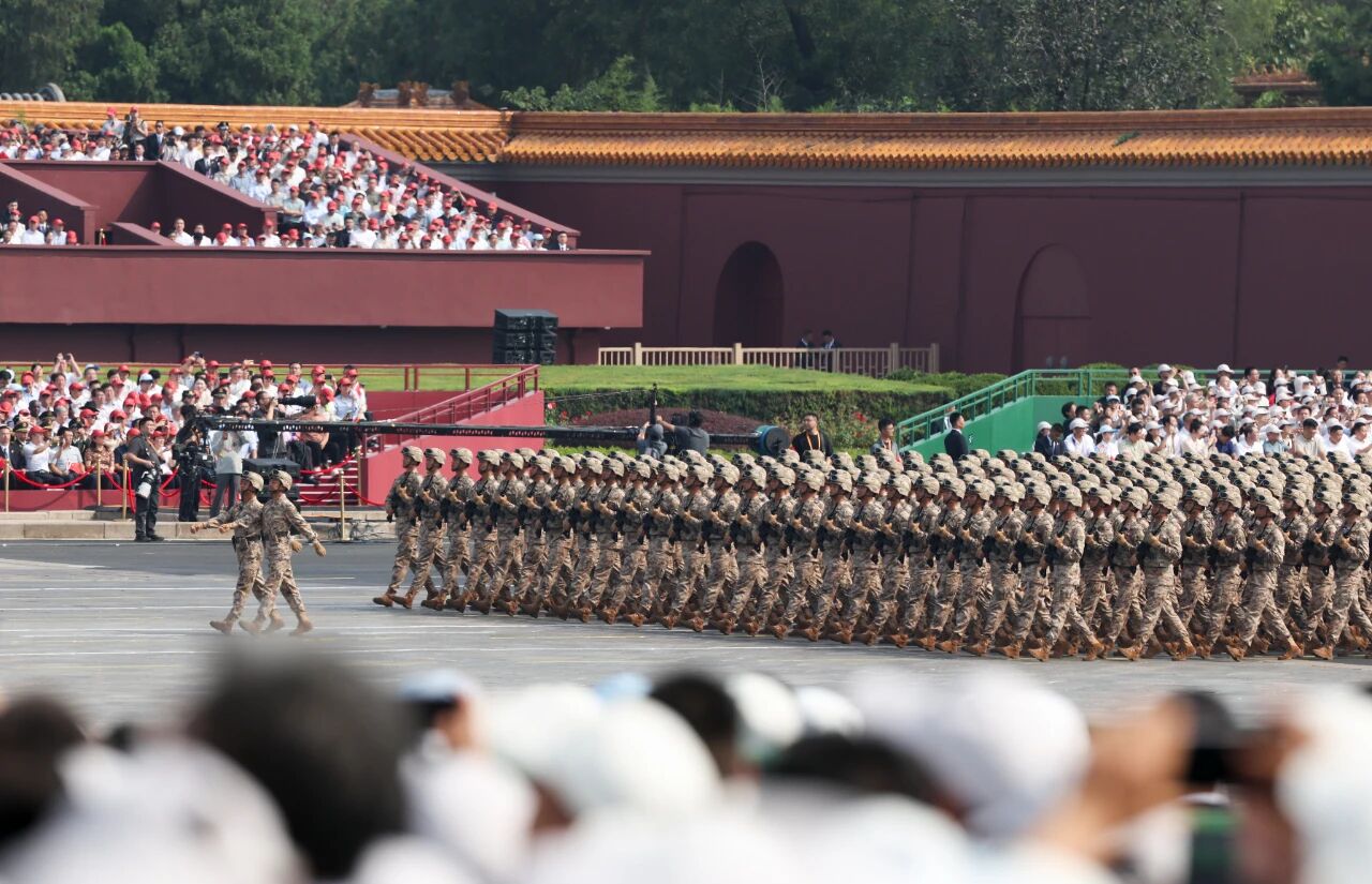 纪念抗战胜利80周年 | 求特“阅兵织带”，历次见证历史！
